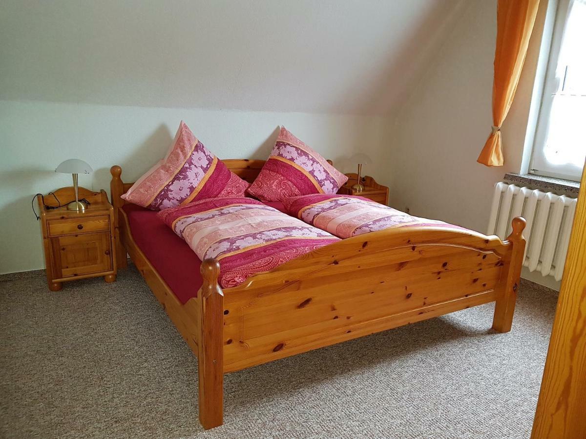 Ferienwohnung Zum Wald Sellin (Rugen) Exterior foto